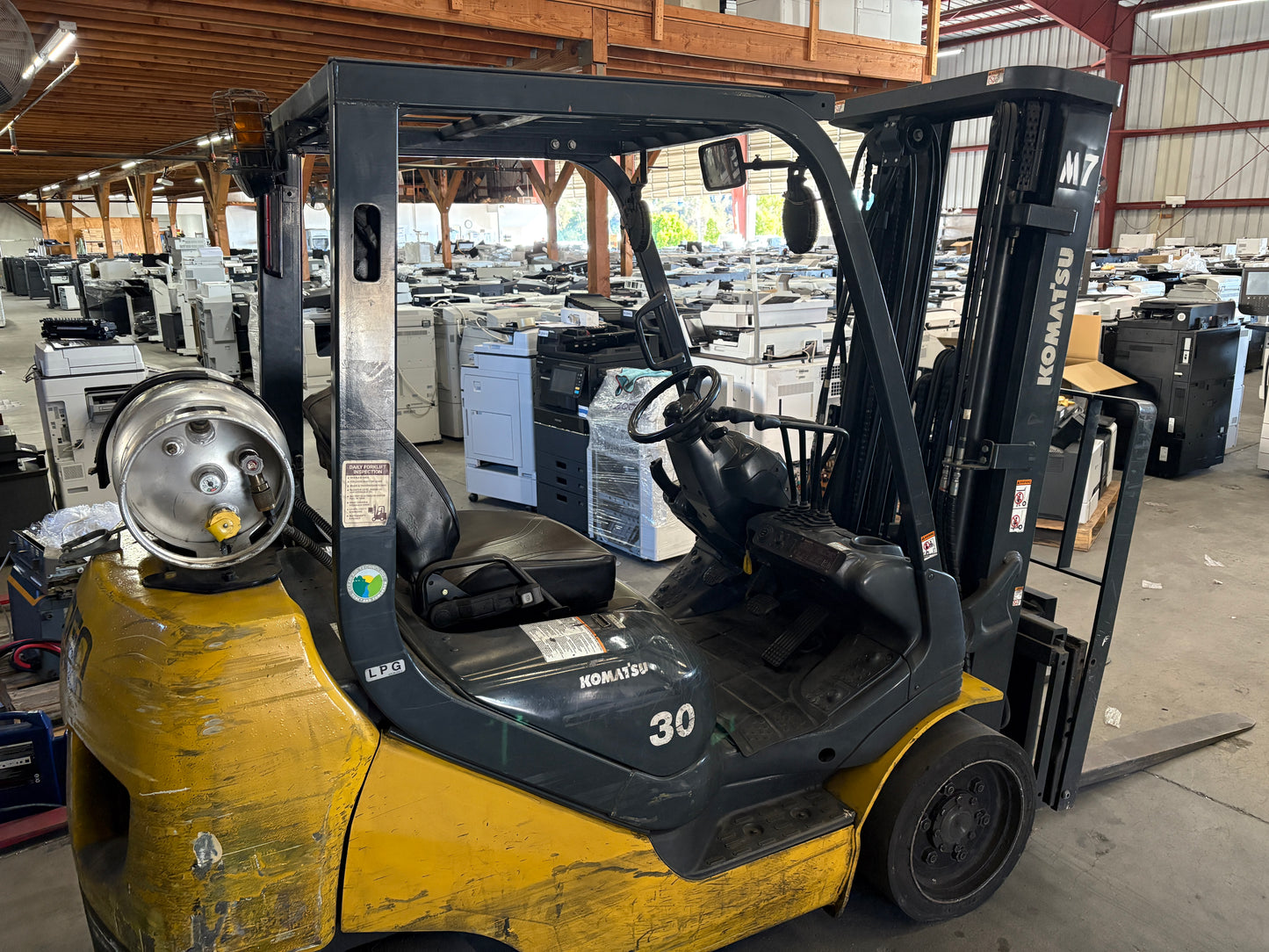 2017 KOMATSU FG30SHT-16 Forklift