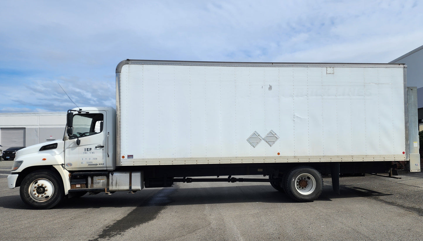 2019 HINO 338 Box Truck – Ready to Work!