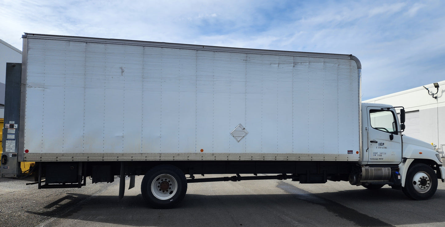 2019 HINO 338 Box Truck – Ready to Work!