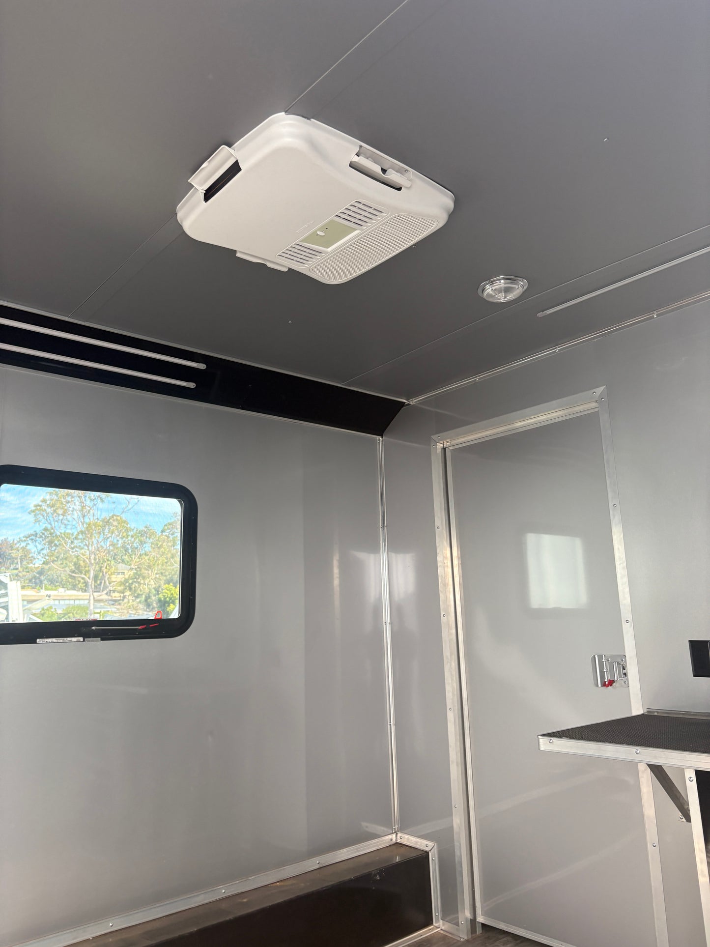 2023 CONTINENTAL Cargo Auto Master