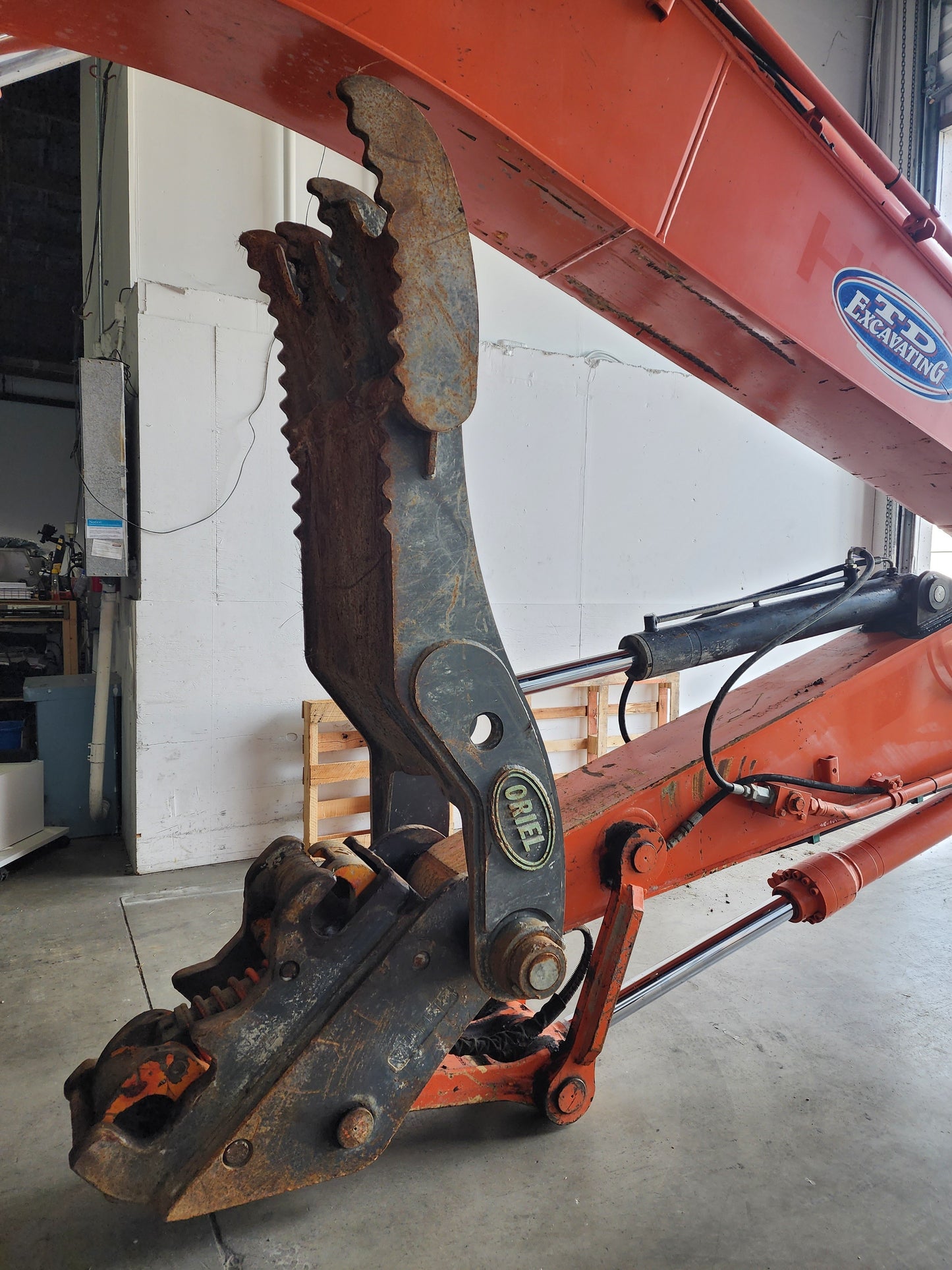 2018 HITACHI ZX225USLC