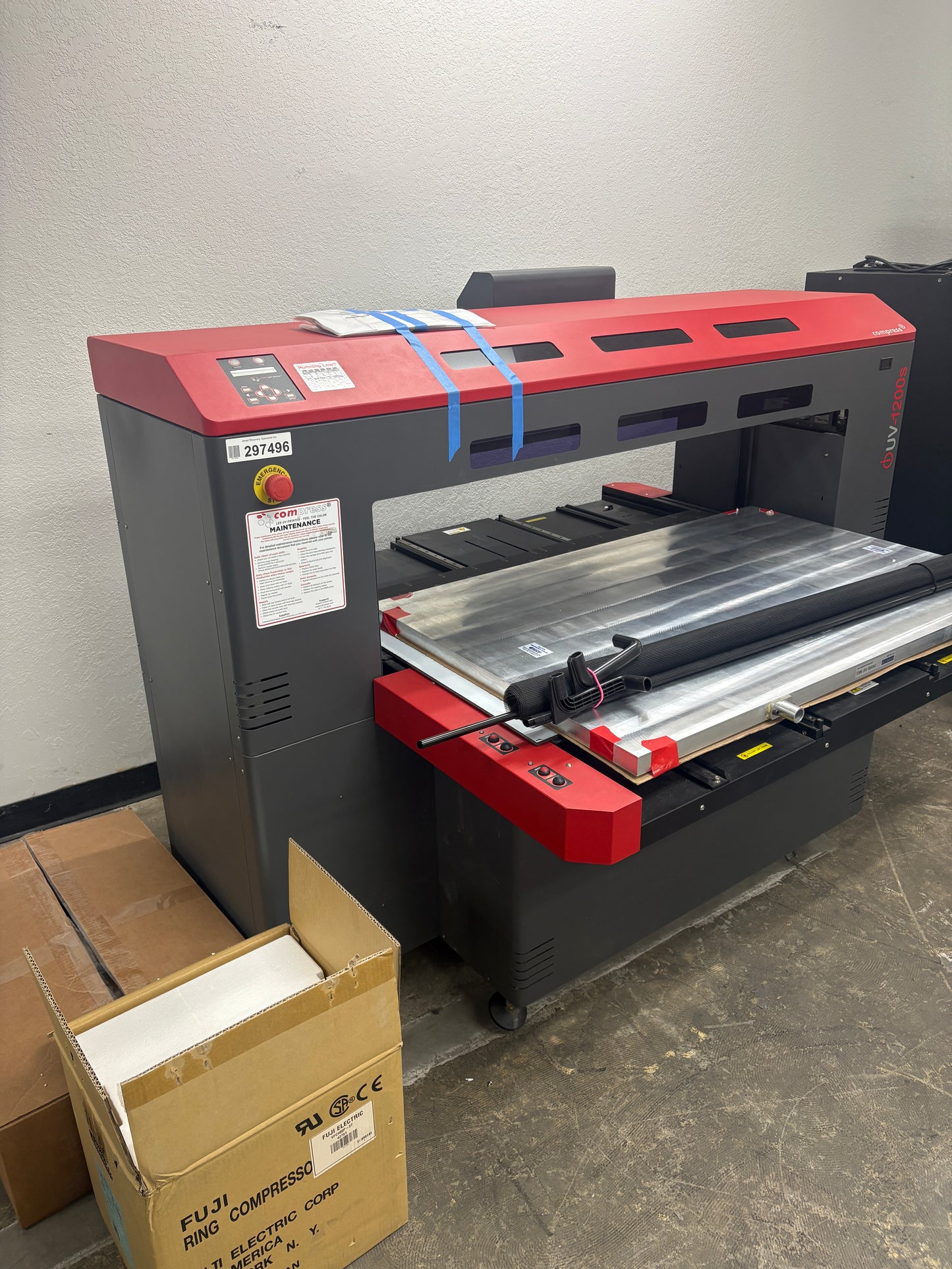 COMPRESS iUV-1200s Flatbed UV Printer