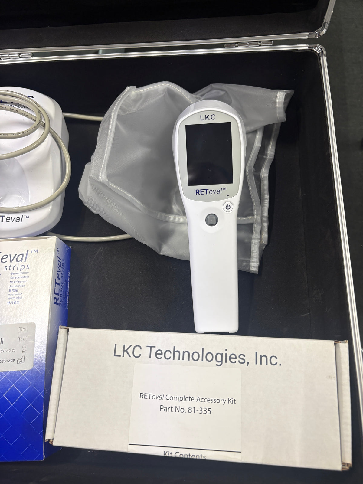 LKC TECHNOLOGIES RETeval ERG System
