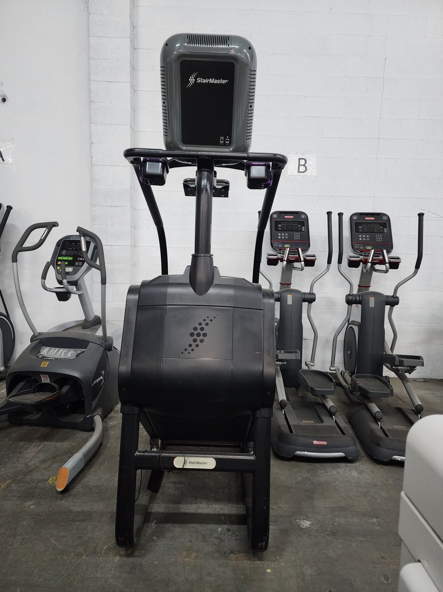 STAIR MASTER LX8000